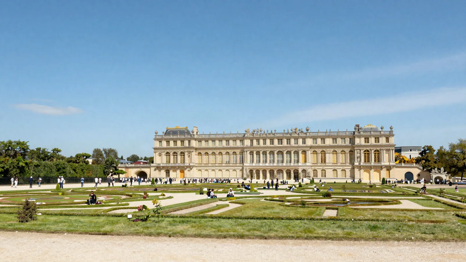 Promenade dans les jardins du château de Versailles